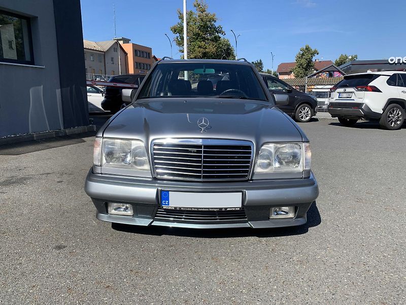 Mercedes-Benz 124 TOURING 300 DIESEL 136 PS - fotka 7 z 19