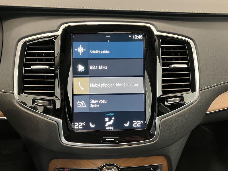 Volvo XC90 B5 AWD INSCRIPTION AT8, ČR - fotka 31 z 49