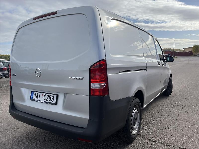 Mercedes-Benz Vito 1,8 110CDi LONG KLIMA ČR1M DPH - fotka 35 z 36