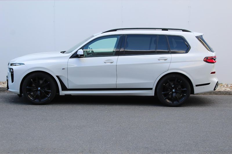 BMW X7 xDrive40d | Mpaket PRO | ČR - fotka 9 z 32