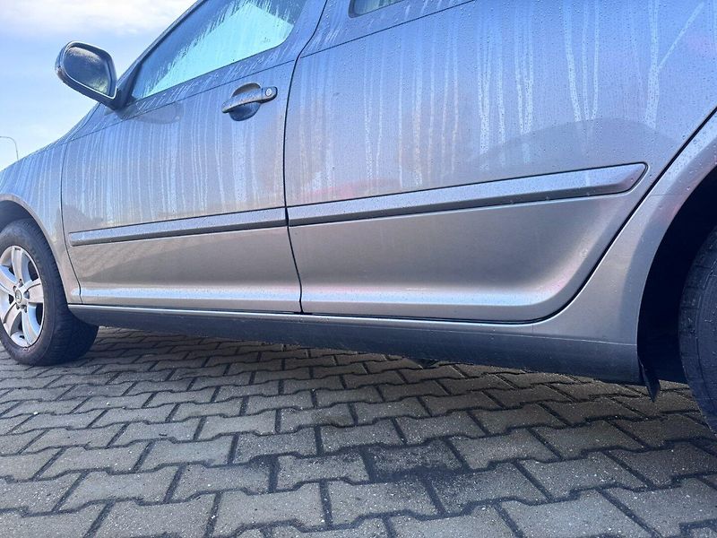 Škoda Octavia (2012) 1,6 TDI 77KW TAŽNÉ SK FACELIFT - fotka 19 z 49