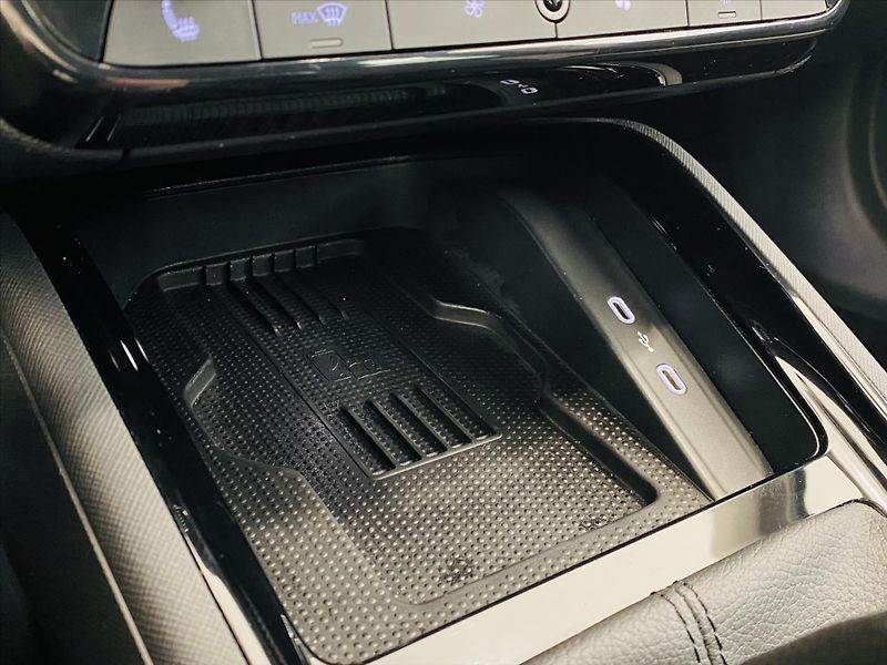 Škoda Scala 1,0 TSI 85kW Top Selection - fotka 16 z 25