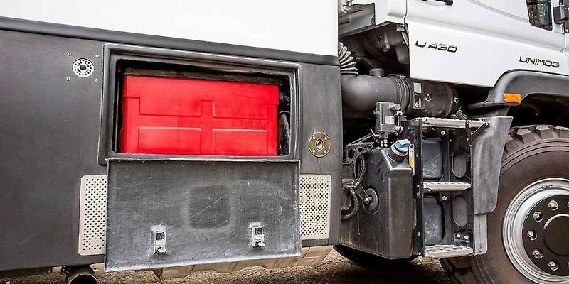 Mercedes Unimog EarthCruiser