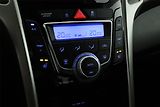 Hyundai i30 (2014) 1.6 CRDi, Tempomat - náhled 12