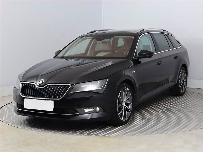 Škoda Superb (2017) Laurin&Klement 2.0 TDI 4x4 - fotka 2 z 24