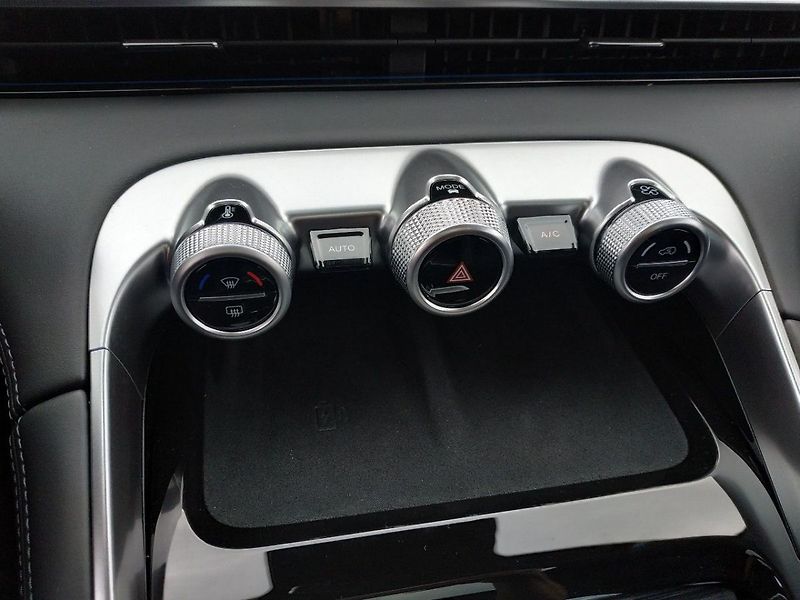 Omoda 9 Premium 1.5 PHEV AWD AT, SKLAD - fotka 28 z 31