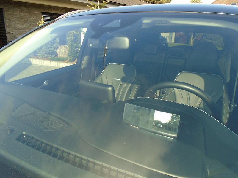 Ford Kuga 2,0EcoBlue 140kW AWD Vignale A - fotka 11 z 50