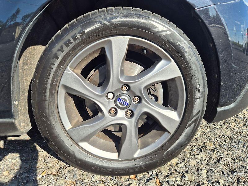Volvo V40 1.6D 84kw CROSS COUNTRY, tažné - fotka 27 z 33