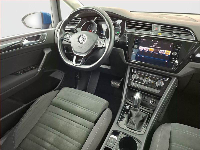 Volkswagen Touran (2019) 1.5 TSI - fotka 7 z 21