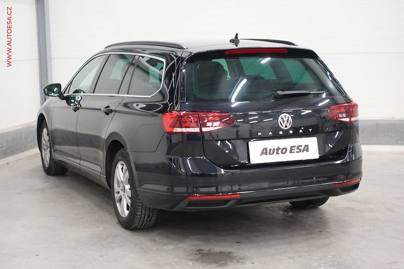 Volkswagen Passat (2020) 2.0TDi, DSG, LED, navi - fotka 6 z 22