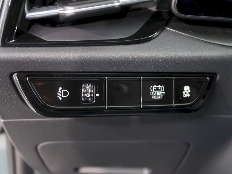 Kia Niro (2022) STYLE 1.6T-GDi 104KW - fotka 32 z 39