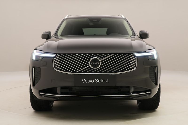 Volvo XC90 T8 AWD RECHARGE ULT REZERVACE - fotka 16 z 68
