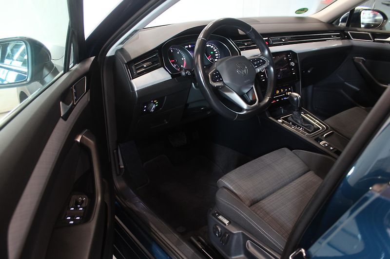 Volkswagen Passat (2021) 2.0TDI DSG LED Nez.Topení - fotka 15 z 36