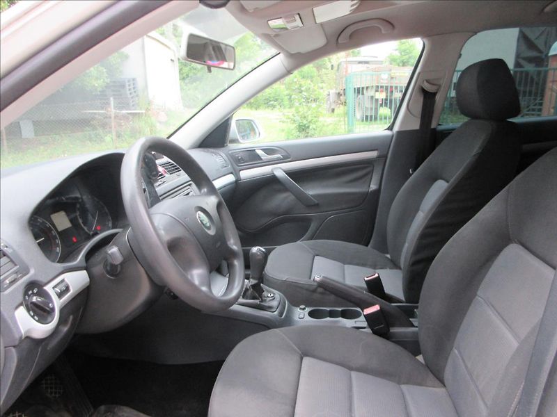 Škoda Octavia 1,9 TDi 77Kw, Klima, Nové v ČR - fotka 11 z 26