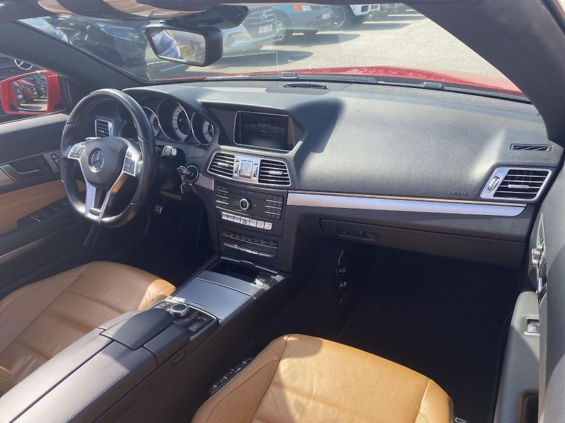 Mercedes-Benz Třídy E E 500 AMG Cabrio - fotka 18 z 25