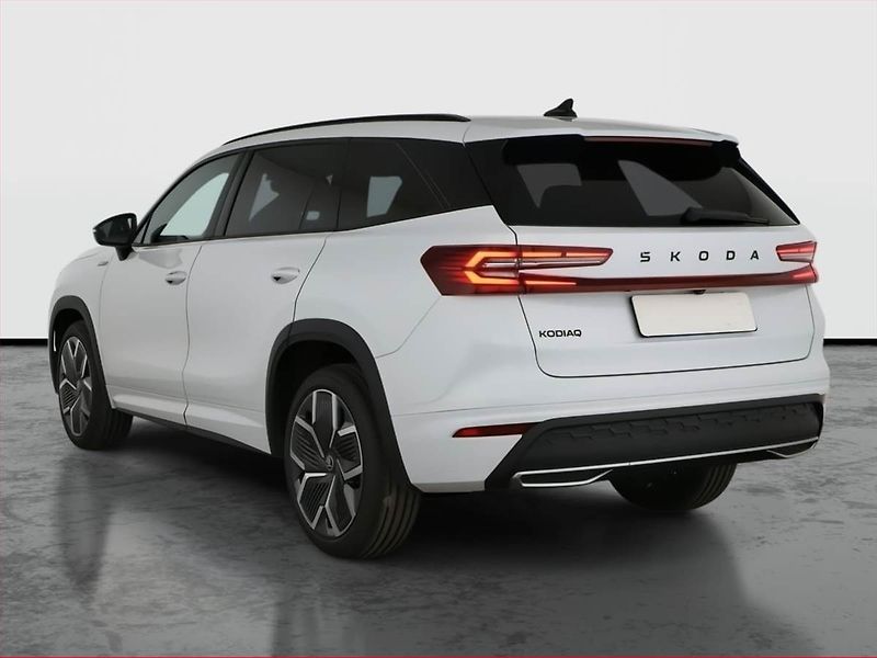 Škoda Kodiaq (2025) 2.0 TDI, Sportline, Navigace - fotka 4 z 30