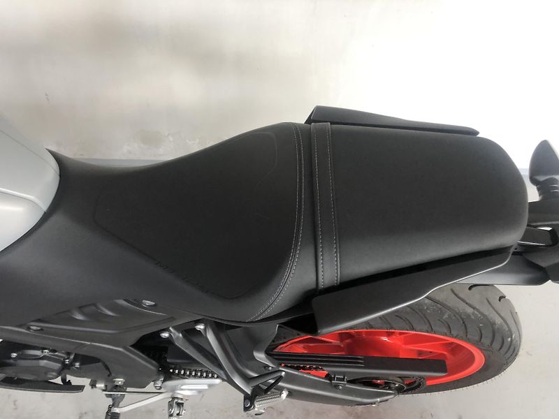 Yamaha MT-125 ABS - fotka 11 z 19