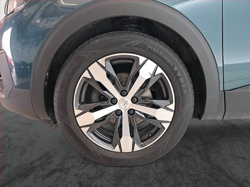 Peugeot 5008 (2019) Allure PureTech 130, Automat - fotka 15 z 21