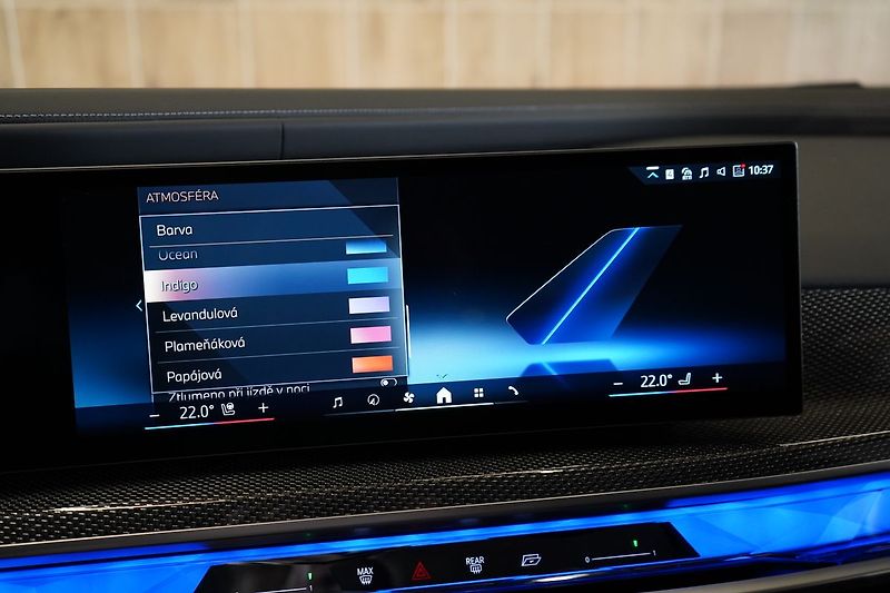 BMW Řada 7 750e xDrive,Televize,EL. dveře - fotka 37 z 50
