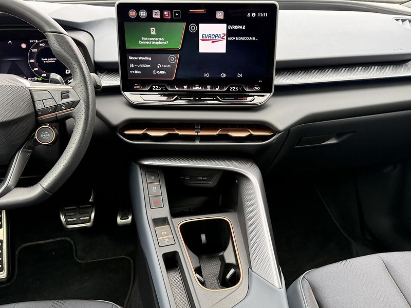 Cupra Terramar DSG 4WD 2,0 TSi 150 kW - fotka 11 z 24