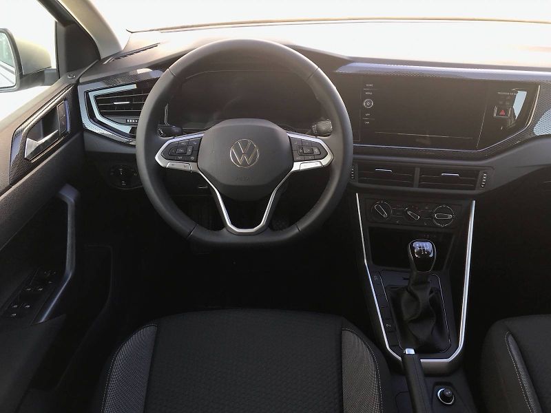 Volkswagen Polo (2025) People 5G 1,0TSi - fotka 6 z 8