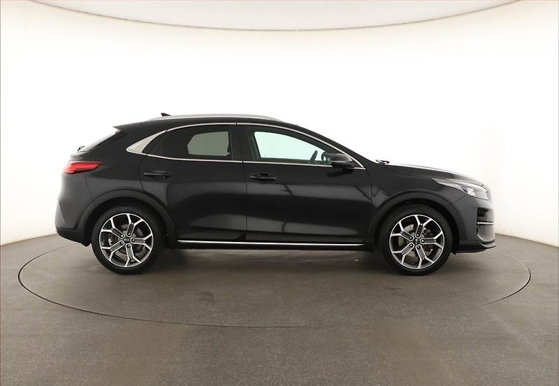 Kia XCeed (2020) 1.4 T-GDI, Automat, Serv.kniha - fotka 6 z 20