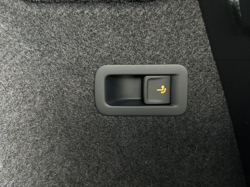 Škoda Karoq 1.5TSi DSG 150PS Matrix-LED V. - fotka 48 z 49