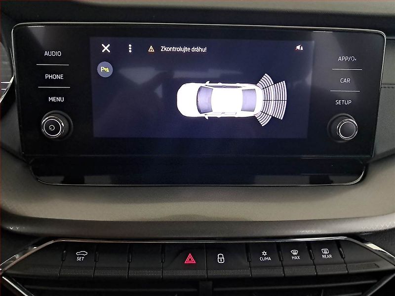 Škoda Octavia (2023) Ambition 1.5 TSI, ČR,1.maj - fotka 13 z 18