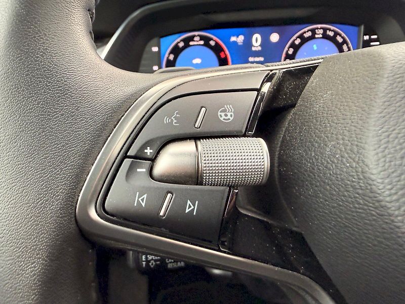 Škoda Octavia (2024) COMBI TOP SELECTION 2,0 TDI 11 - fotka 28 z 33