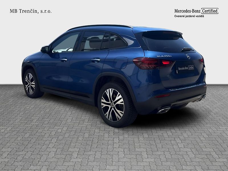 Mercedes-Benz GLA (2025) GLA 250e  - fotka 3 z 43