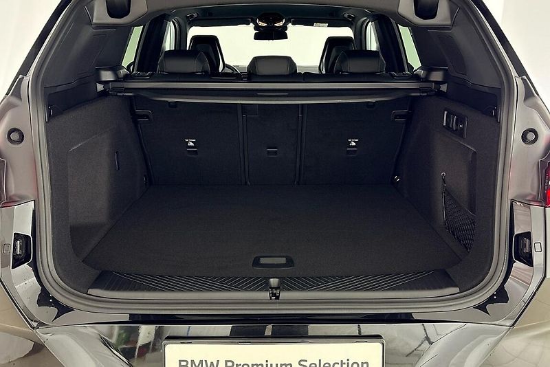 BMW X3 M50 xDrive - fotka 9 z 26