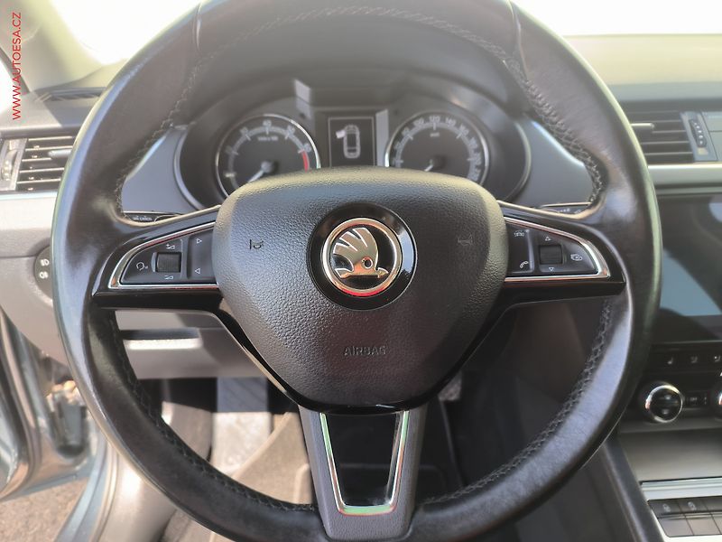Škoda Octavia (2017) 1.8 TSi, Drive, DSG, LED, - fotka 18 z 25