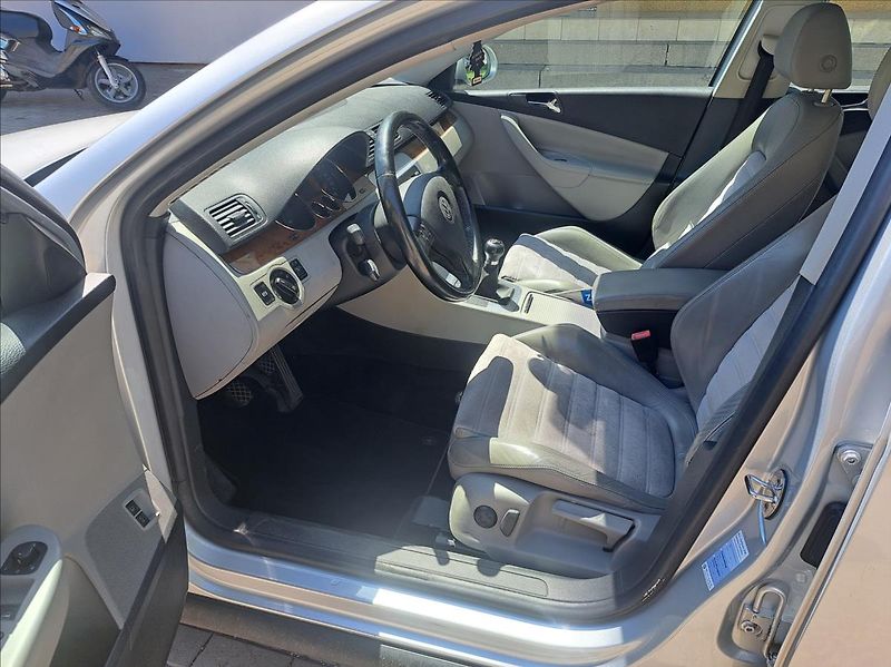 Volkswagen Passat 1,9 TDI - fotka 16 z 43