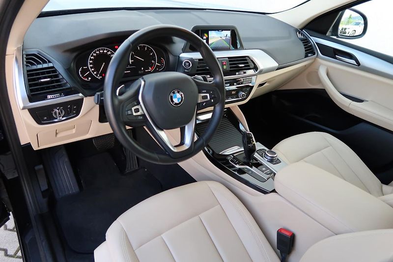 BMW X4 xDrive20d - fotka 6 z 17