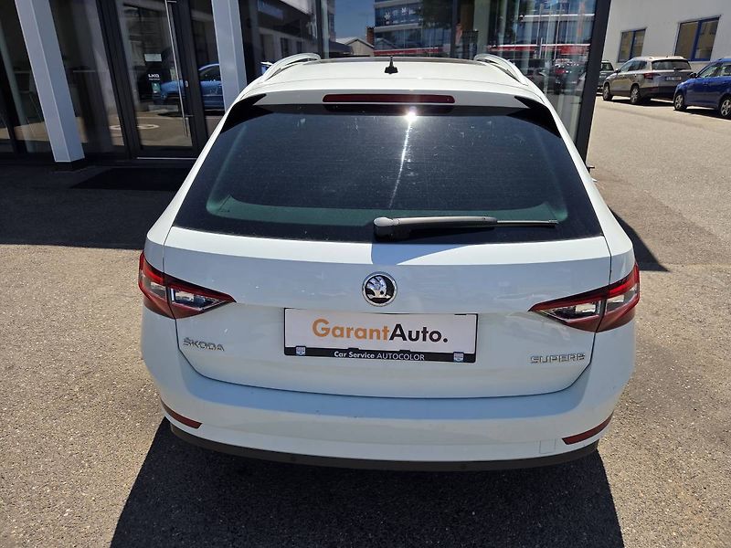 Škoda Superb (2015) 1.4 TSI Style Plus - fotka 5 z 53