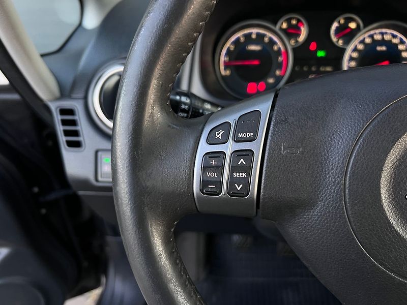 Suzuki SX4 1,6 VVti-VÝHŘEV.S-ALU - fotka 21 z 34