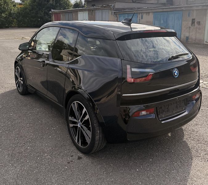 BMW i3 (2021) 120 Ah • 2021 • TOP výbava  - fotka 4 z 31