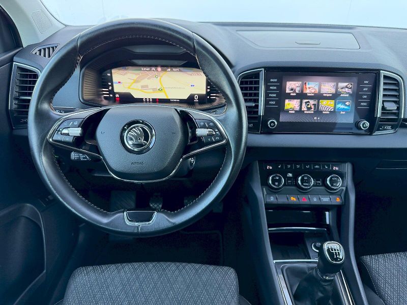 Škoda Karoq (2022) 1.5 TSI 110kW Style Exclusive - fotka 8 z 35