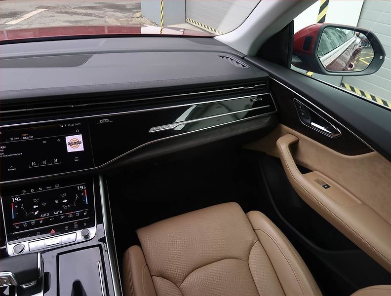 Audi Q8 (2021) 50 TDI - fotka 8 z 24