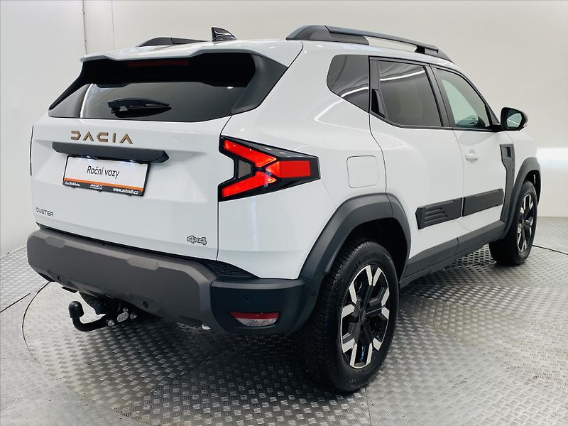 Dacia Duster 1,2 TCe 130 4x4 Extreme - fotka 2 z 26
