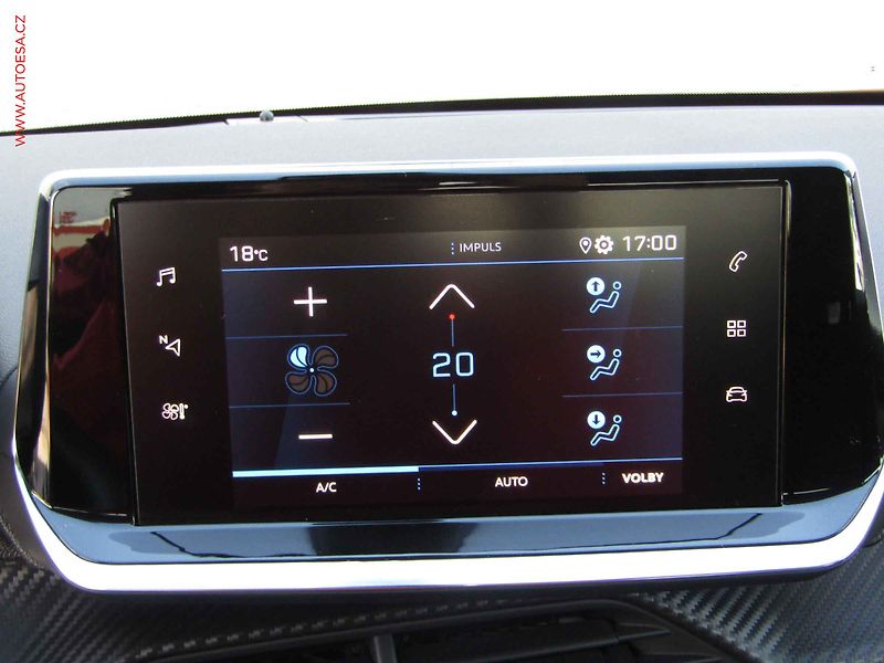 Peugeot 2008 (2020) 1.2 PT, 1.maj,ČR, Allure, AT - fotka 18 z 23
