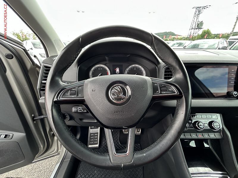 Škoda Karoq (2018) 1.5 TSI, LED, navi - fotka 12 z 19