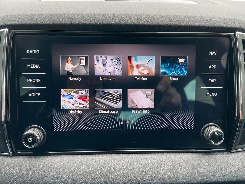 Škoda Karoq (2022) 2.0TDi Style+! Tažné! ČR+1.maj - fotka 28 z 36