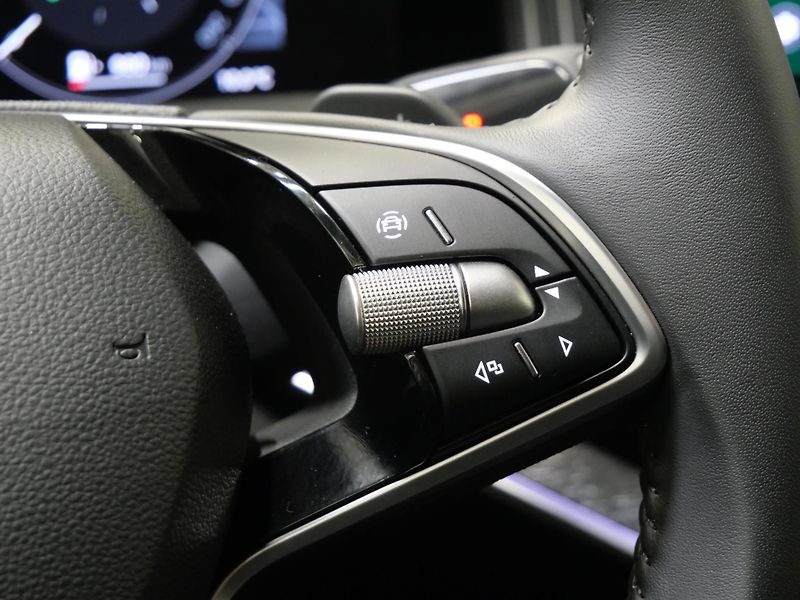 Škoda Superb - fotka 16 z 29