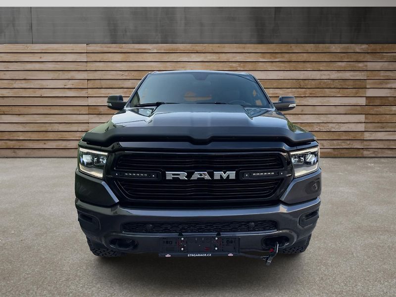 Dodge RAM (2022) +WINCHER+ROUGH COUNTRY+6 míst+ - fotka 9 z 23