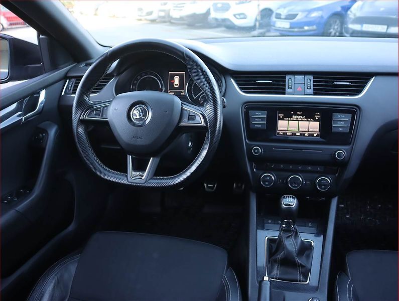 Škoda Octavia (2015) 2.0 TDI, Serv.kniha, Kůže - fotka 7 z 19