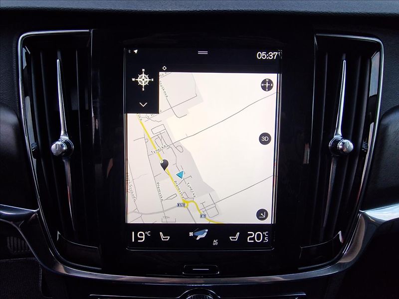 Volvo V90 D4 AWD Cross Country,ČR,1.Maj - fotka 29 z 50