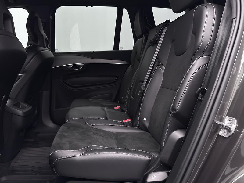 Volvo XC90 B5 AWD PLUS DARK CZ 1.maj - fotka 6 z 51