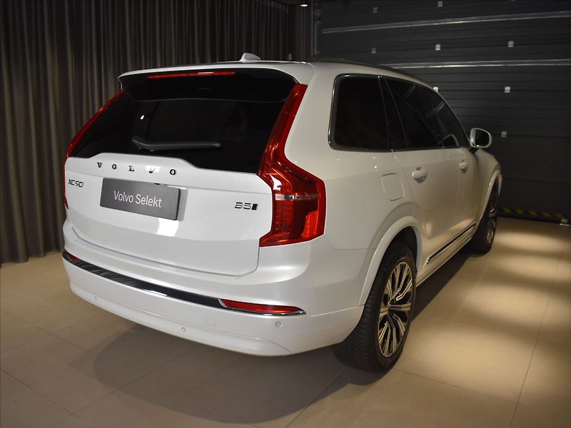 Volvo XC90 2,0 B5 AWD Plus Pano,Ventilace - fotka 5 z 26