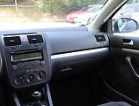 Volkswagen Golf (2008) 1.9 TDI, jezdí výborně - náhled 8